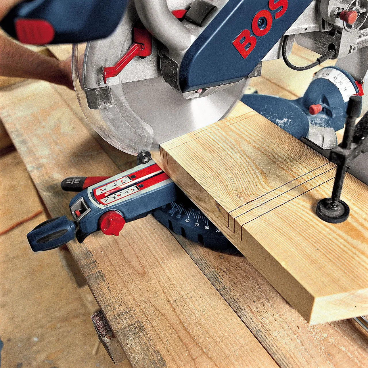 Bosch GCM12SD Mitre Saw - Double Bevel - 12inch/300mm (240V)