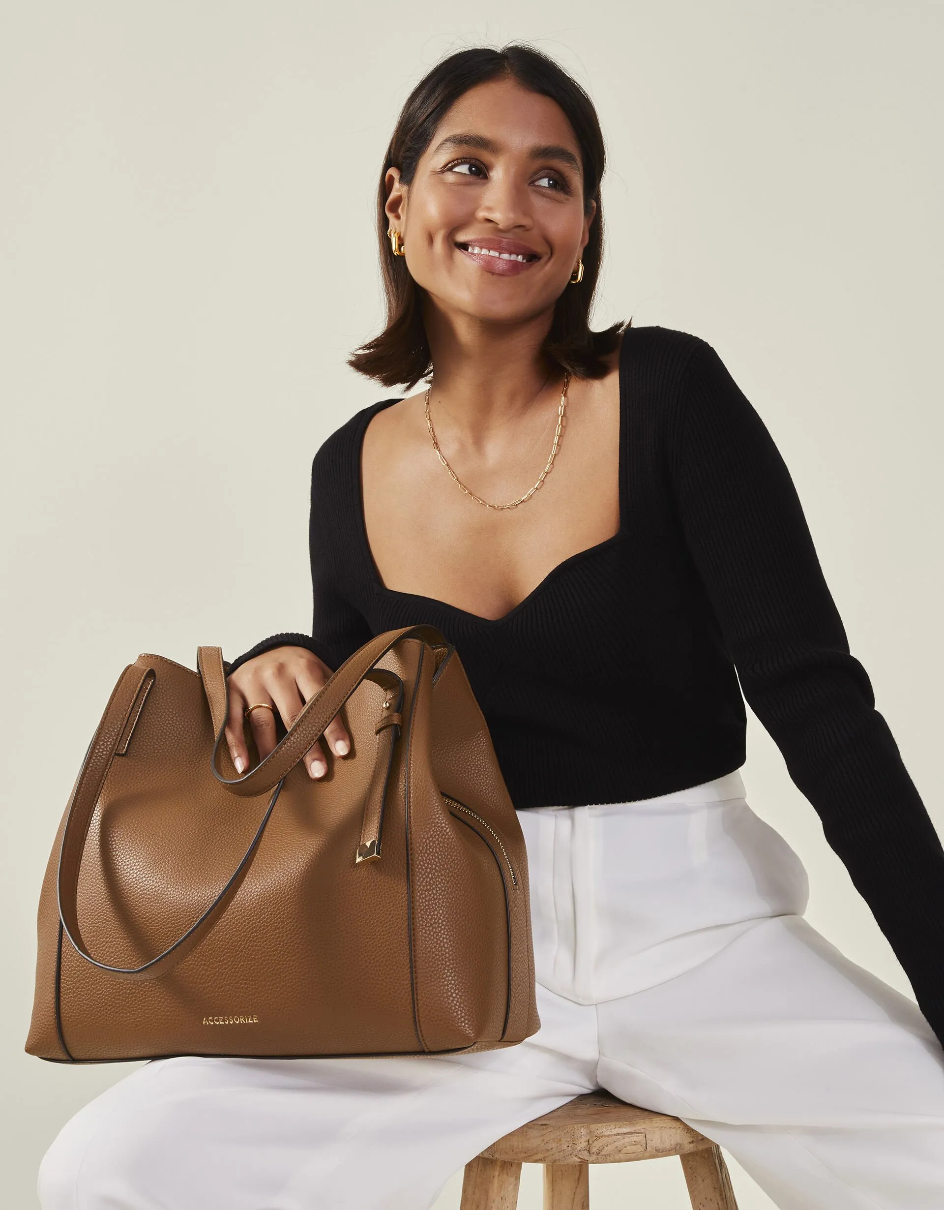 Bucket Shoulder Bag Tan
