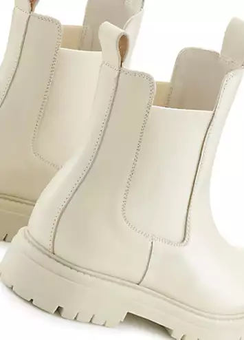 Slip-On Chelsea Boots by Elbsand | Look Again